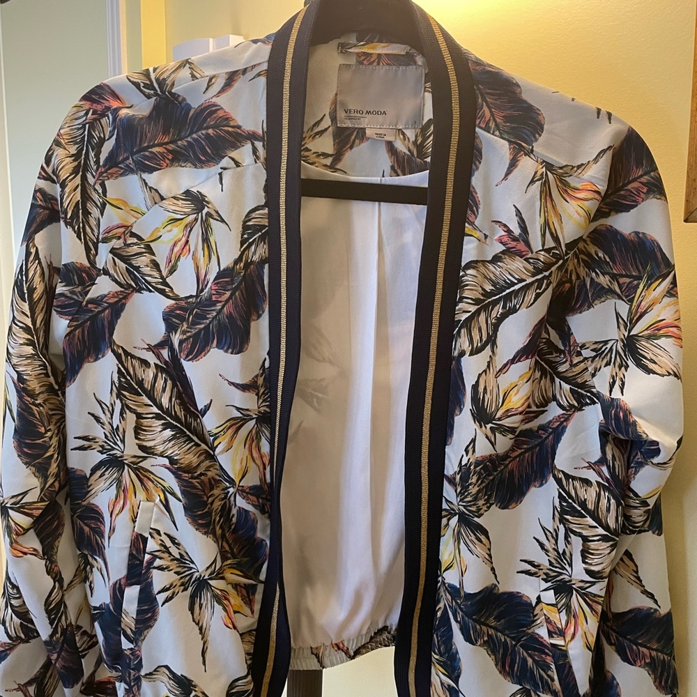 Vero moda small Floral Print Women's Bomber Jacket